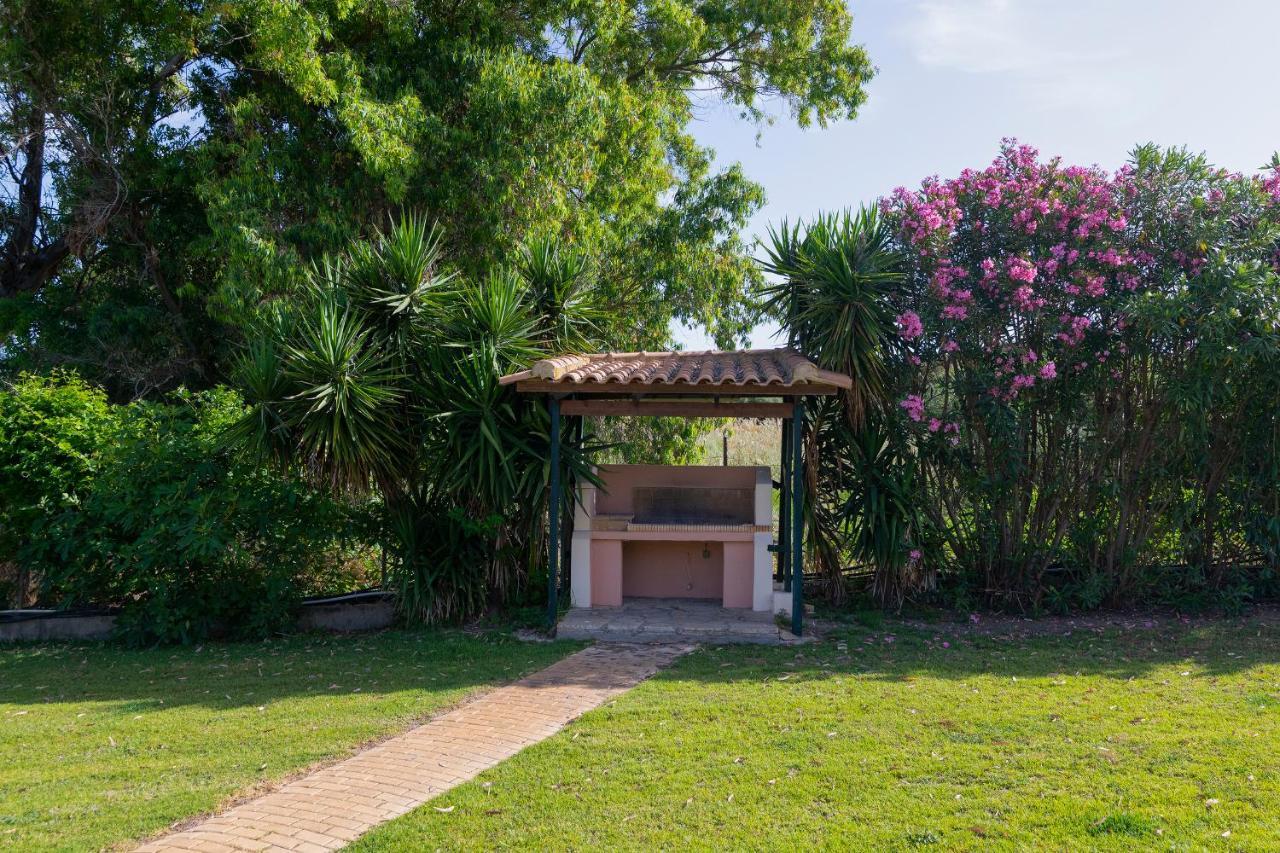 Analipsi Beach Front Villas - Happy Rentals Kastron  Экстерьер фото